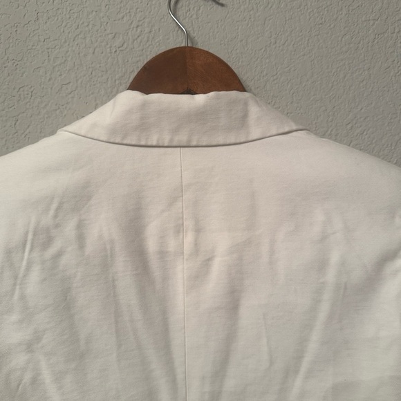 Women's The Sei White Blazer - Picture 7 of 7